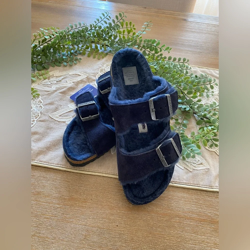 Birkenstock Arizona Shearling Suede
Leather in Midnight Size 39 - Picture 6 of 12